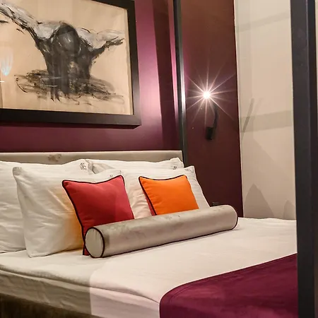 Artloft Garni 4*