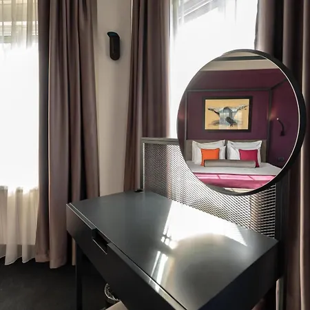 Artloft Garni 4*