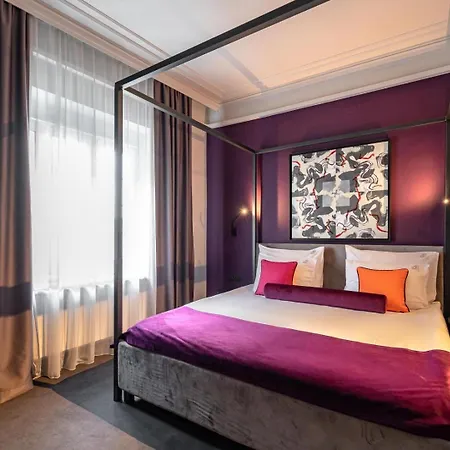 Artloft Garni Hotel 4*