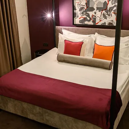 Artloft Garni Hotel 4*
